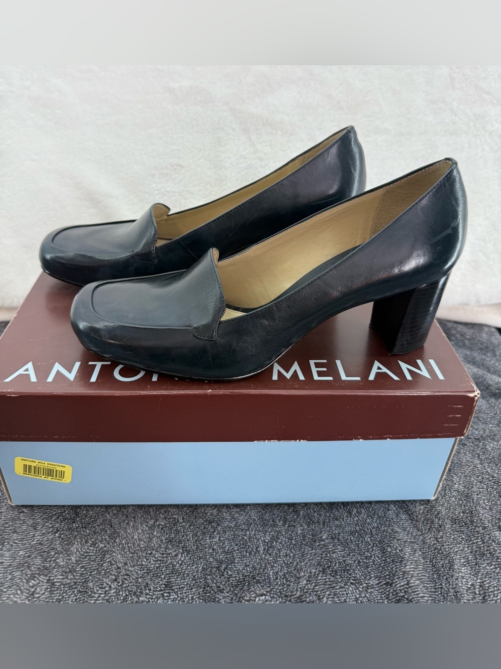 Antonio Melani Navy leather slip-on block heel pump shoes Size 7.5 Loafer
